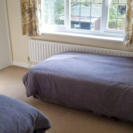 Lovely 2-Bedroom New Forest Apartment On A Farm New Milton Eksteriør bilde